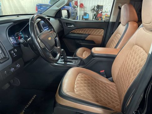 Used 2017 Chevrolet Colorado Z71 w/ Z71 Midnight Edition AWD/4WD image 14