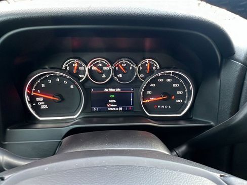 Used 2019 Chevrolet Silverado 1500 LT w/ All-Star Edition image 27