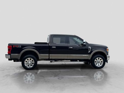 Used 2018 Ford F250 King Ranch w/ King Ranch Ultimate Package AWD/4WD image 7