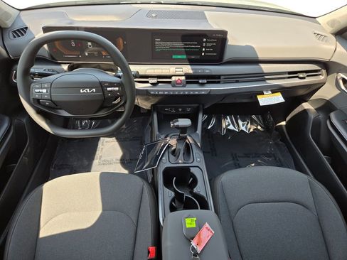 New 2026 Kia K4 FWD image 19