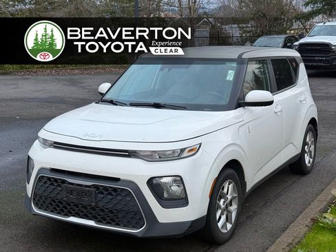 Used 2022 Kia Soul LX w/ Technology Package image 1