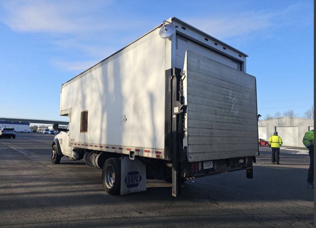 Used 2017 RAM 5500 Tradesman w/ Power Accessory Group AWD/4WD image 5