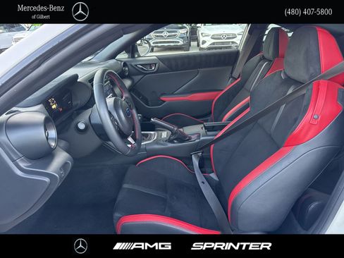 Used 2025 Subaru BRZ Limited w/ Popular Package 2 image 8