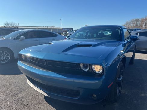 Used 2020 Dodge Challenger SXT w/ Blacktop Package image 2