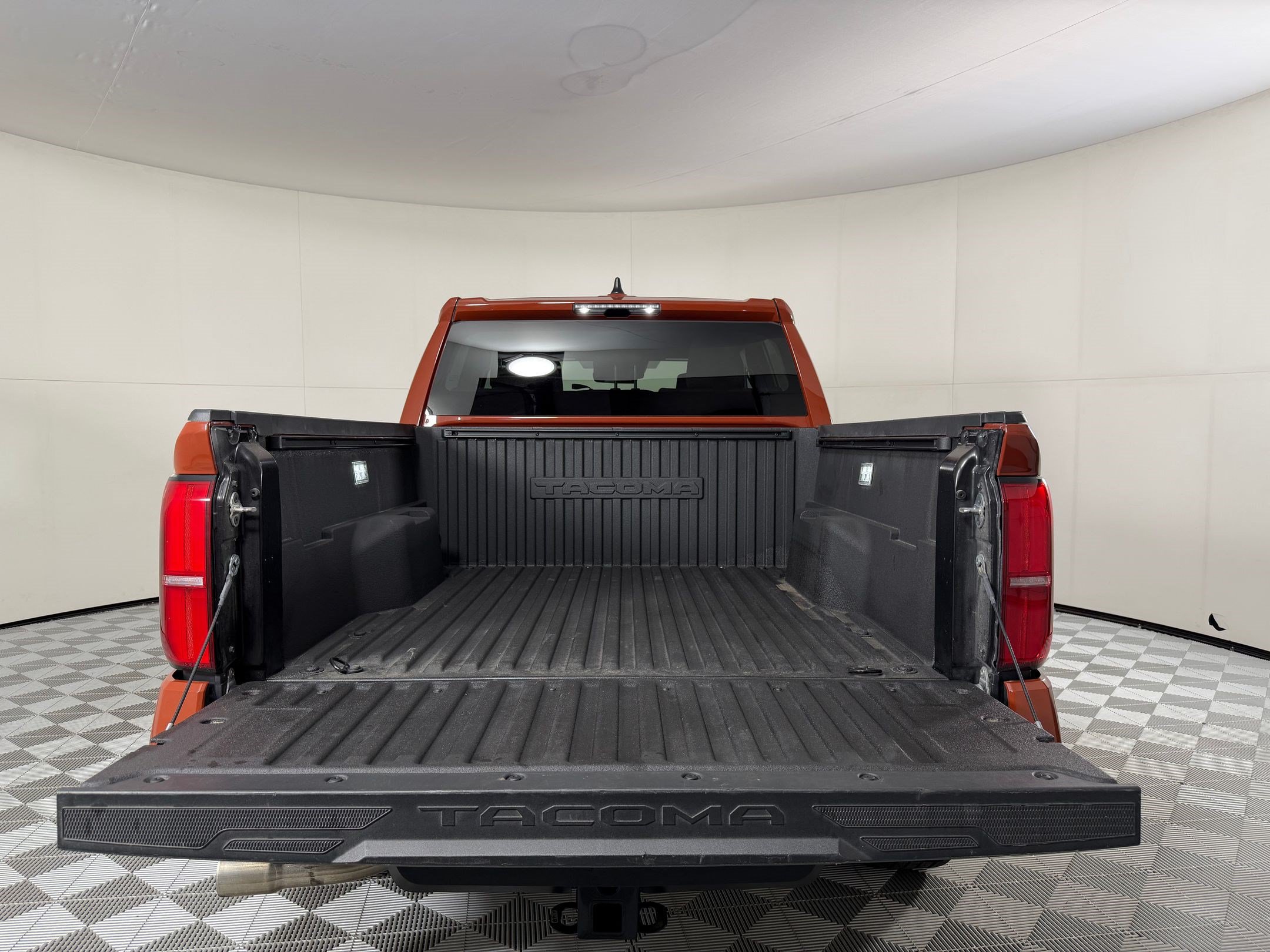 Used 2025 Toyota Tacoma TRD Sport RWD image 25
