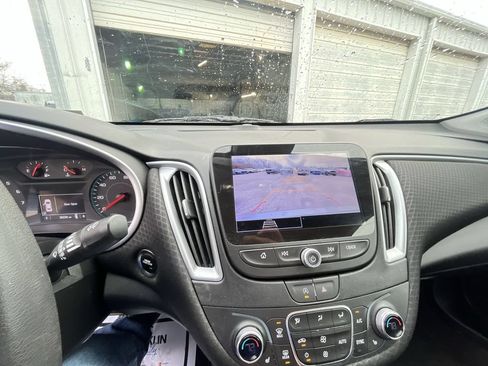 Used 2024 Chevrolet Malibu LT FWD image 21