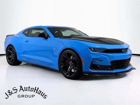Used 2023 Chevrolet Camaro SS RWD image 1