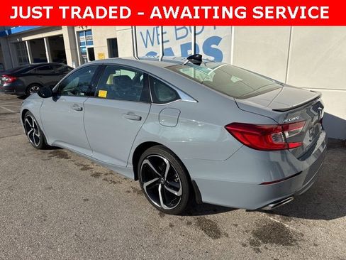 Used 2022 Honda Accord Sport image 5