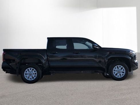 New 2026 Toyota Tacoma SR5 image 4