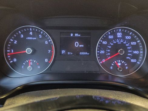 Used 2019 Kia Forte LXS FWD image 23