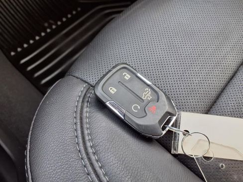 Used 2019 Chevrolet Silverado 1500 LTZ w/ LTZ Plus Package image 18