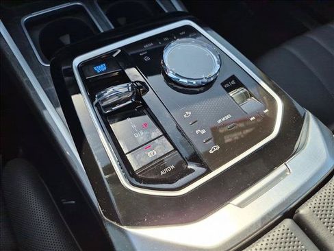 Used 2025 BMW i7 eDrive50 w/ M Sport Package RWD image 12
