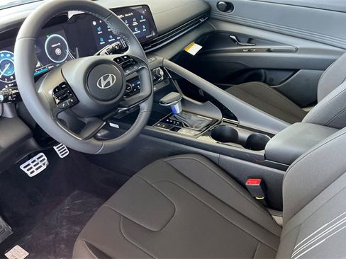 New 2025 Hyundai Elantra SEL w/ Cargo Package image 10