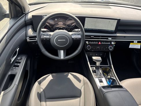 New 2025 Hyundai Tucson SEL image 15