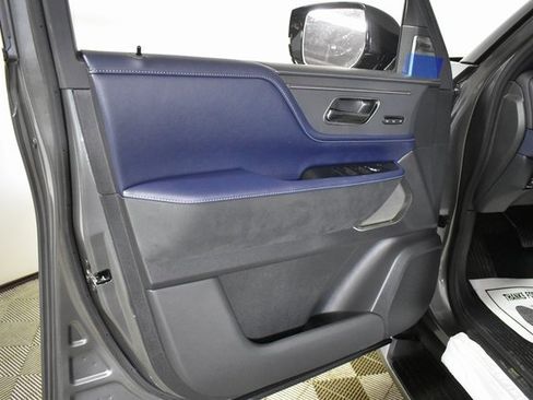 New 2026 INFINITI QX80 4WD image 16