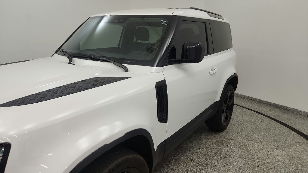 Used 2023 Land Rover Defender 90 S AWD/4WD image 10