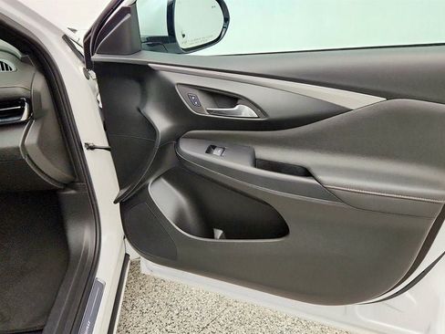 Used 2024 Buick Envista Avenir FWD image 25