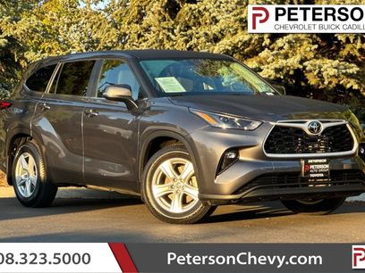 Used 2024 Toyota Highlander LE
