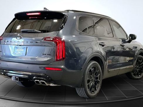 Used 2021 Kia Telluride SX w/ SX Prestige Package image 2