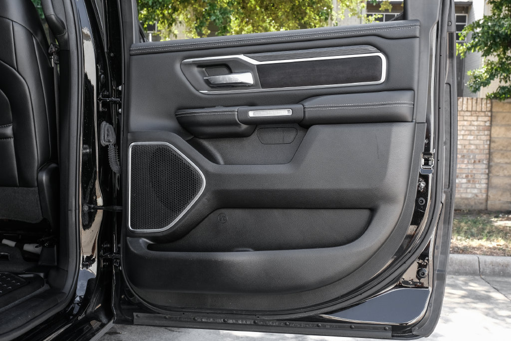 Used 2023 RAM 1500 Laramie AWD/4WD image 63