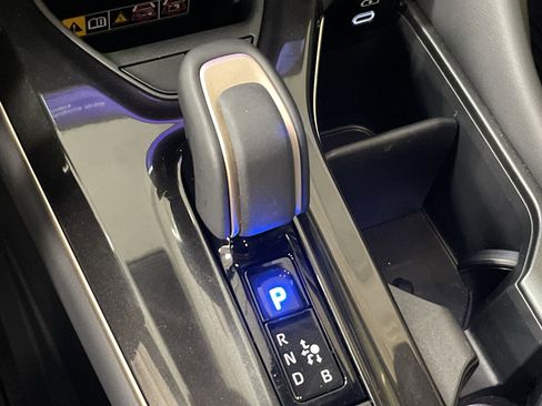 Used 2025 Toyota Crown XLE image 26