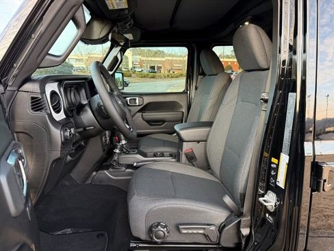 New 2026 Jeep Gladiator Sport image 13