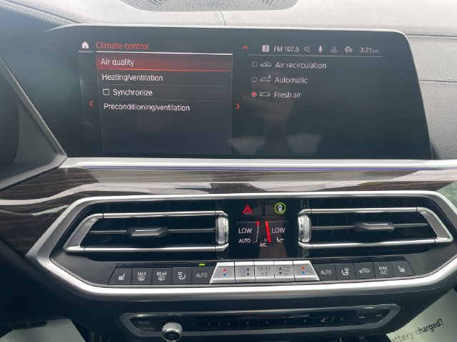Used 2021 BMW X6 xDrive40i w/ M Sport Package AWD/4WD image 13