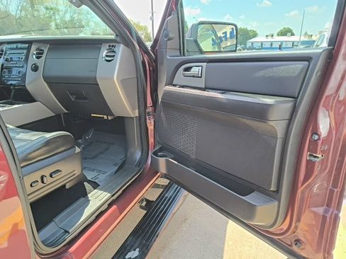 Used 2011 Ford Expedition Limited AWD/4WD image 27