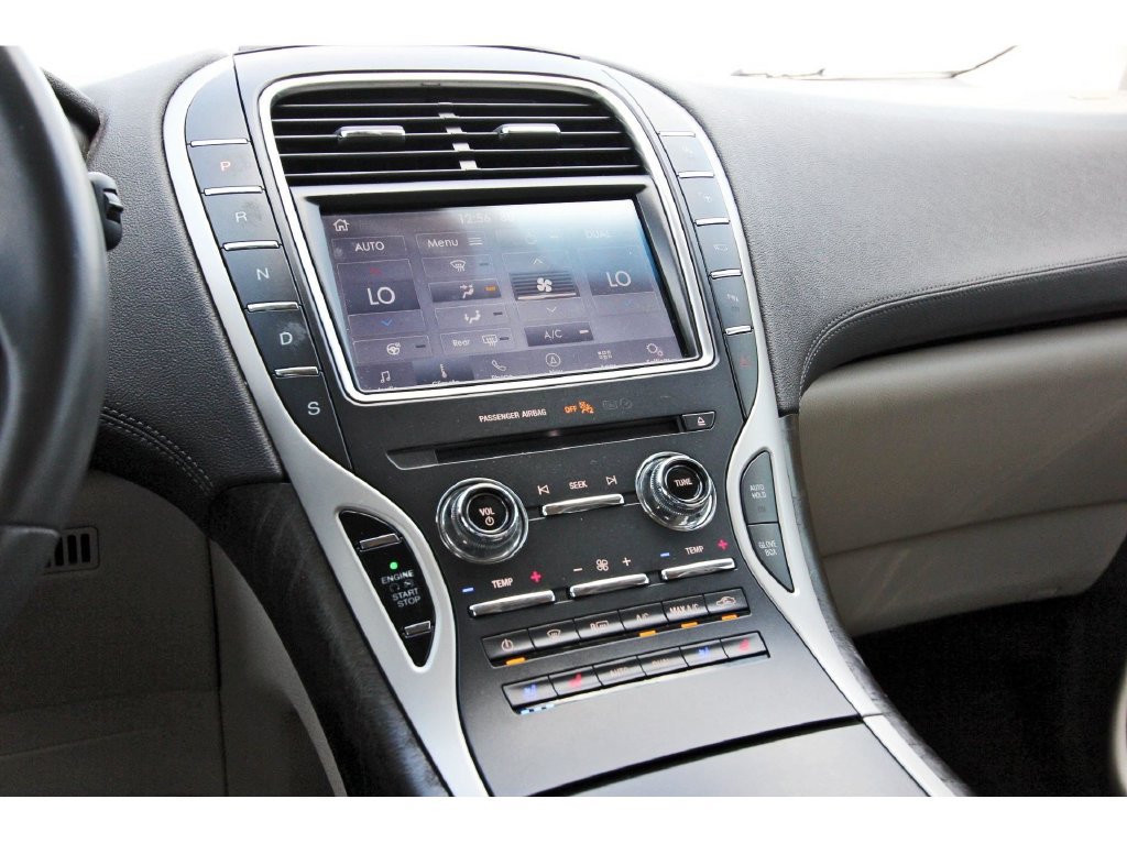 Used 2020 Lincoln Nautilus Reserve w/ Equipment Group 201A FWD image 28