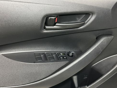 Used 2023 Toyota Corolla LE image 21