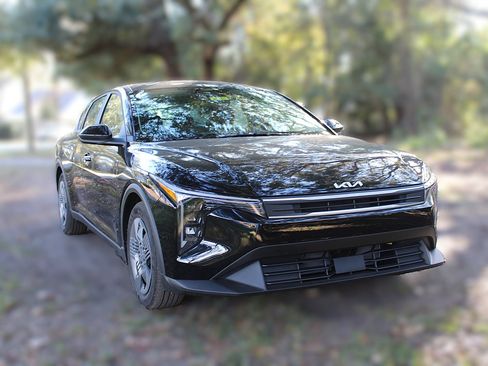 New 2026 Kia K4 FWD image 3