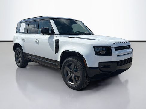 New 2026 Land Rover Defender 110 X-Dynamic SE AWD/4WD image 7