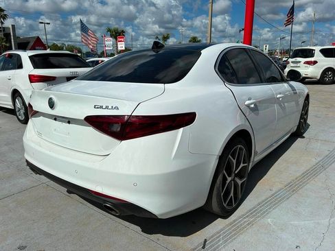 Used 2020 Alfa Romeo Giulia Ti w/ Active Blind Spot Package AWD/4WD image 6