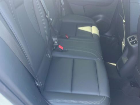 Used 2025 Buick Envision Preferred AWD/4WD image 26