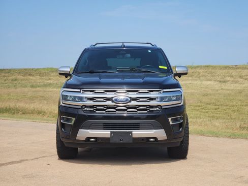 Used 2023 Ford Expedition Platinum AWD/4WD image 6