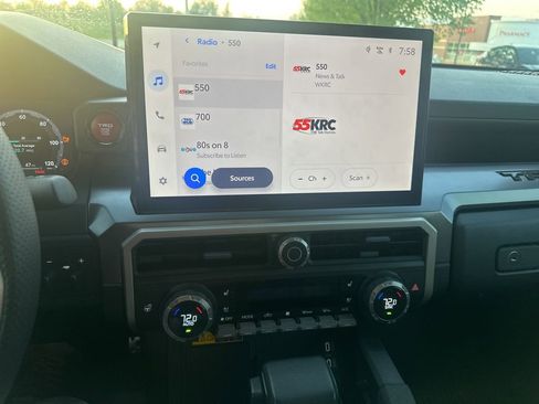 Used 2024 Toyota Tacoma TRD Sport w/ TRD Sport Premium Package image 7