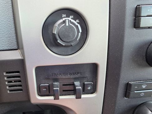 Used 2011 Ford F150 XLT w/ XLT Chrome Pkg AWD/4WD image 16