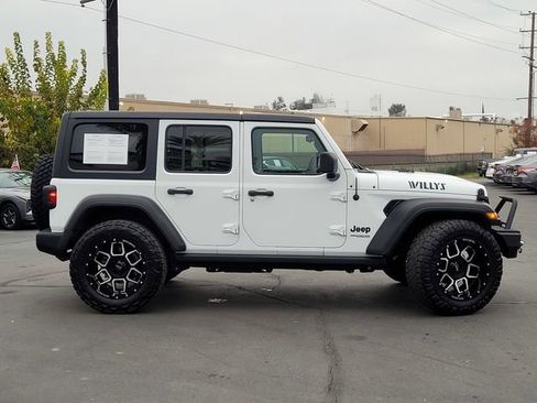 Used 2021 Jeep Wrangler Unlimited Willys image 4