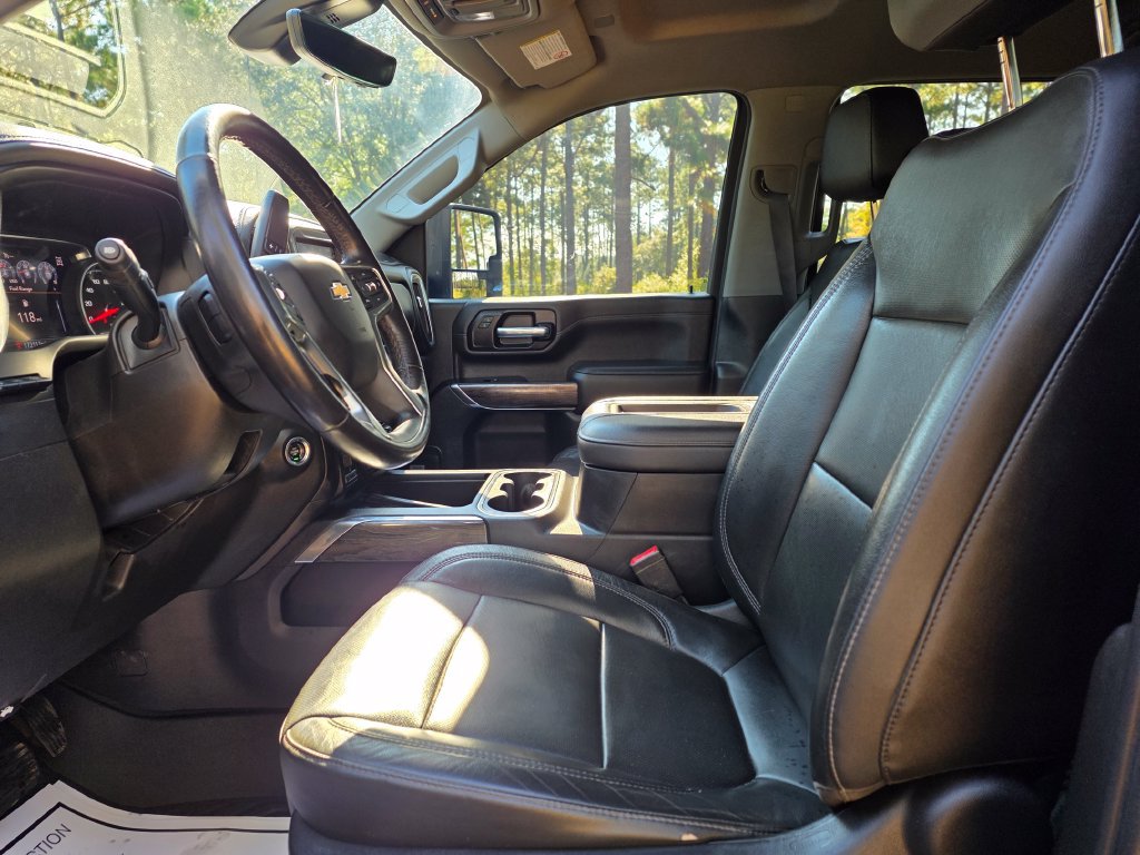 Used 2020 Chevrolet Silverado 2500 LTZ w/ LTZ Premium Package AWD/4WD image 14