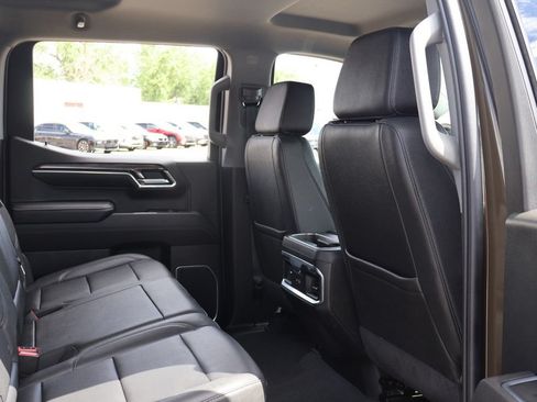 Used 2023 Chevrolet Silverado 1500 LTZ AWD/4WD image 29