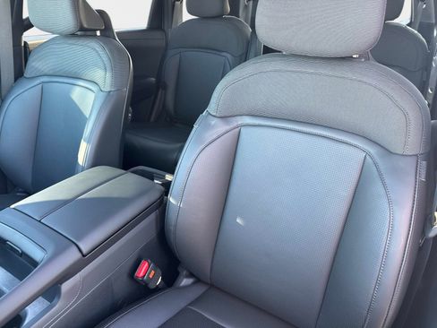 New 2027 Kia Telluride S image 17