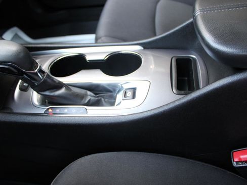 Used 2023 Chevrolet Malibu LT w/ Driver Confidence Package FWD image 38