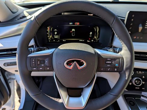 New 2026 INFINITI QX60 Luxe image 13