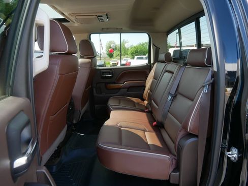 Used 2016 Chevrolet Silverado 3500 High Country w/ Duramax Plus Package AWD/4WD image 4