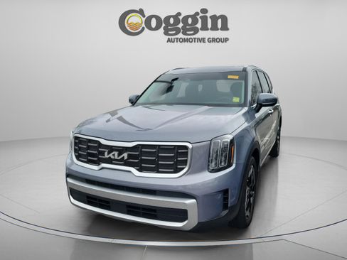 Used 2023 Kia Telluride S w/ S Sunroof Package image 16
