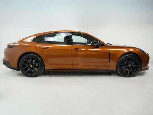 Certified 2025 Porsche Panamera 4 AWD/4WD image 7