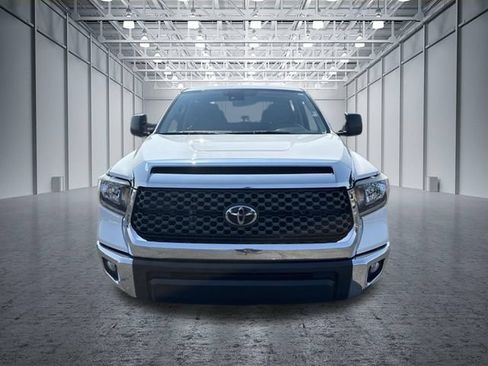 Used 2020 Toyota Tundra SR5 w/ SR5 Upgrade Package AWD/4WD image 8