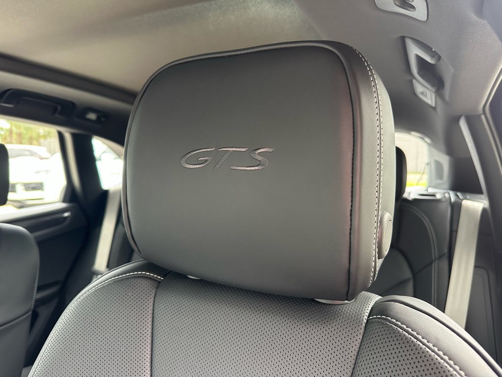 Used 2026 Porsche Macan GTS AWD/4WD image 25