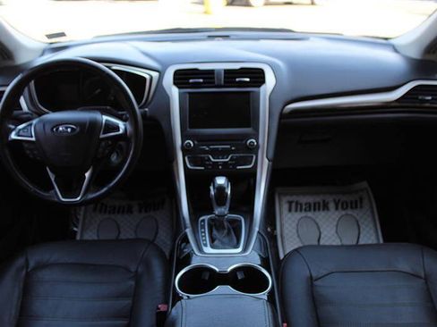 Used 2016 Ford Fusion SE w/ Equipment Group 202A FWD image 13