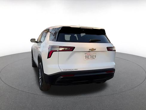 Used 2025 Chevrolet Equinox LT image 11